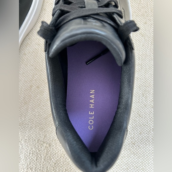 Cole Haan Woman's Size 7B GC Black Leather Sneakers Classic Lace Up NWOT - Picture 5 of 7